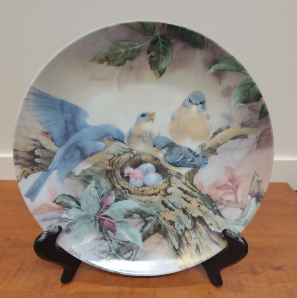 1989 Song of Promise by Lena Liu Nature's Poetry Series Bradex 8.5"